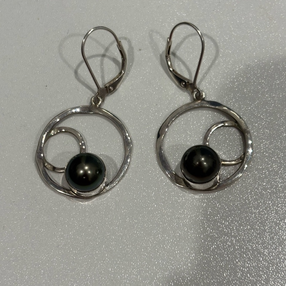 Sterling Silver Dangle Earrings with Black Pearls